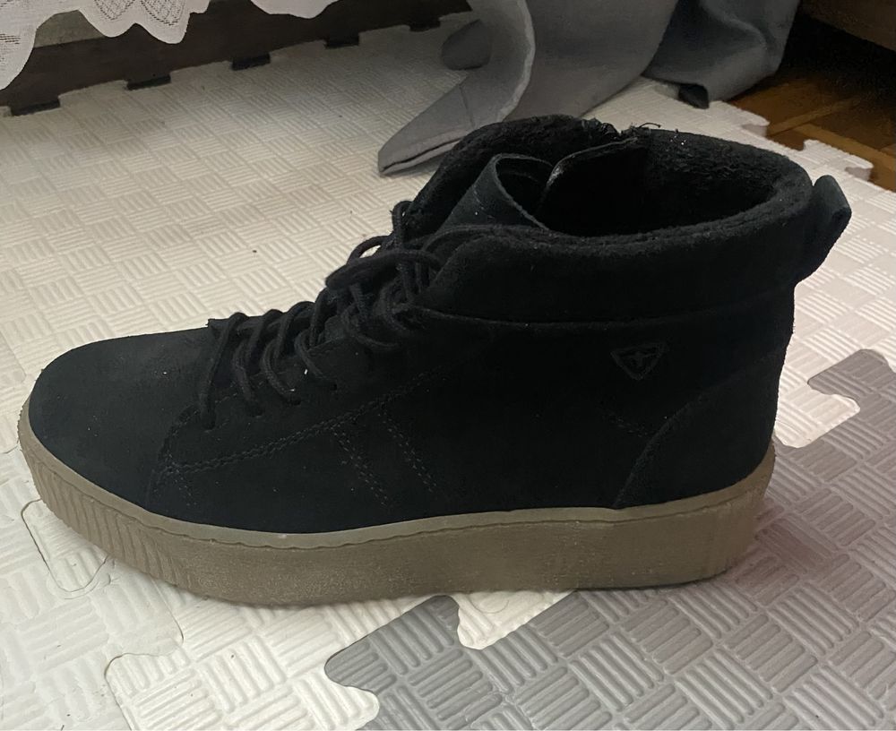 Женские ботинки Tamaris. 39р.