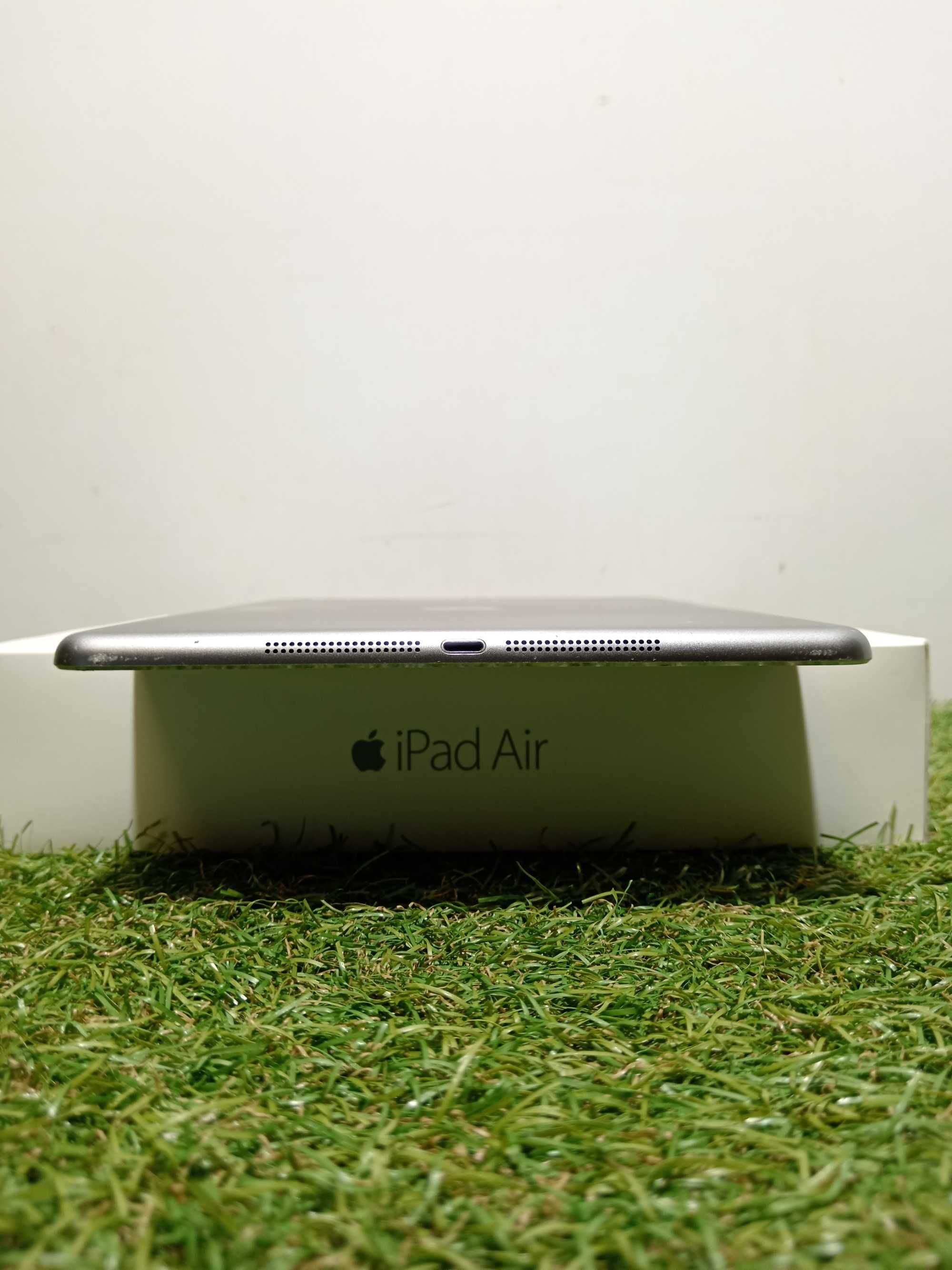 Apple iPad Air 1 (A1474/16 ГБ/Batt 85%) (9)