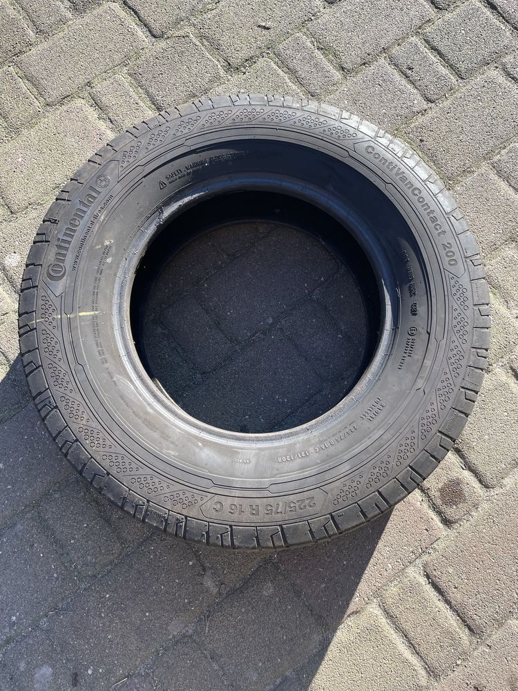 2 opony letnie 225/75 R16C  121/120 R Continental ContiVanContact 200