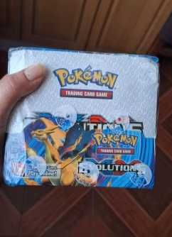 Caixa Pokémon Evolutions 324 cartas