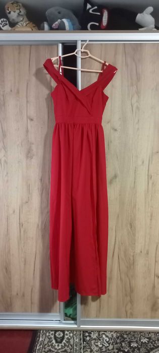 Продам чудову сукню одягнена була 1 раз