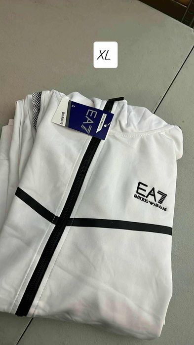 Dresy męskie wyprzedaż