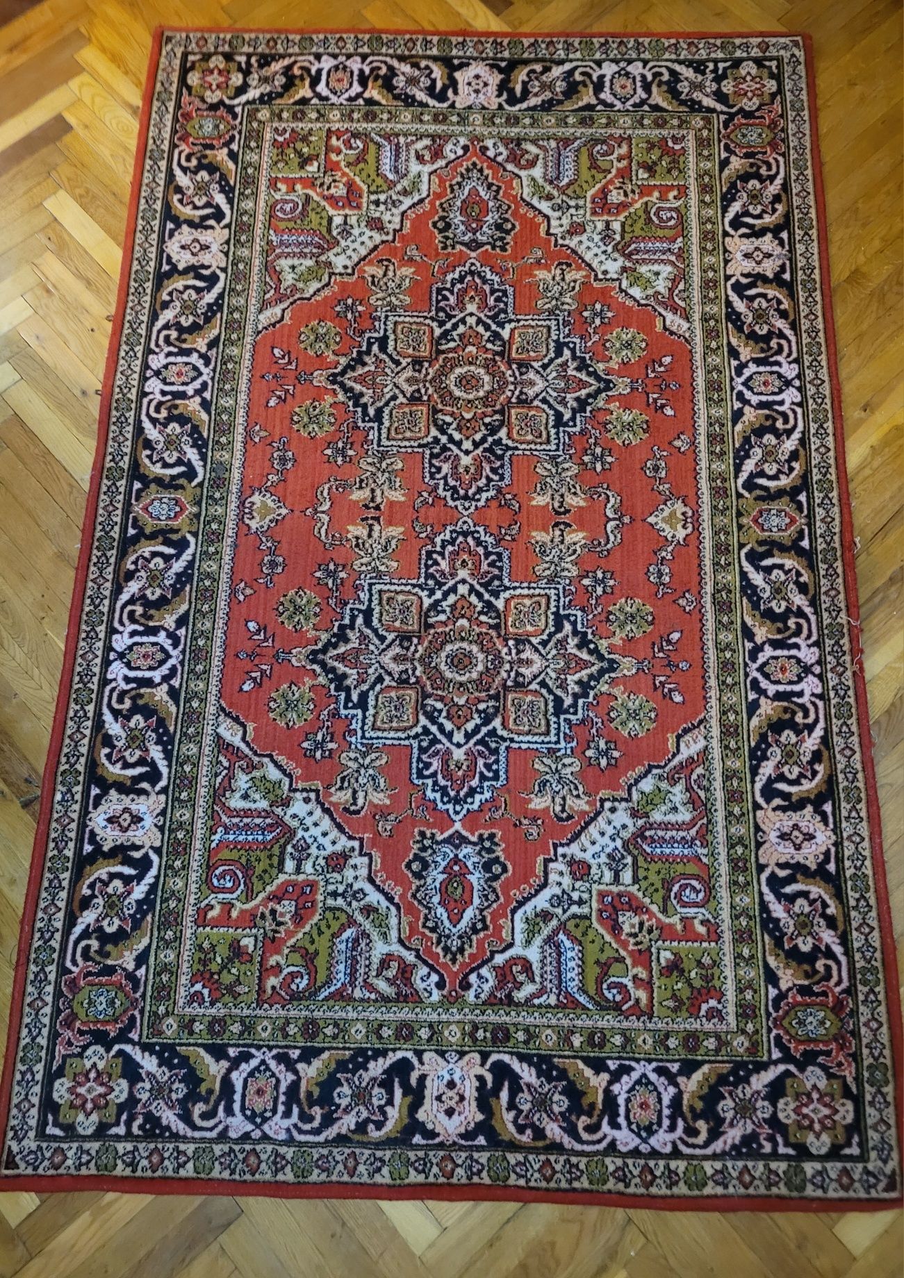 Продам шерстяний килим (коври)