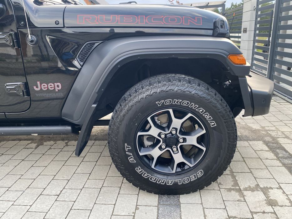 Komplet kół OEM Rubicon Jeep Wrangler 5x127 , 7,5jx17” et 44,45