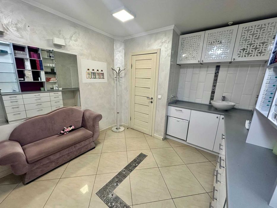 Продається стильне приміщення в Центрі