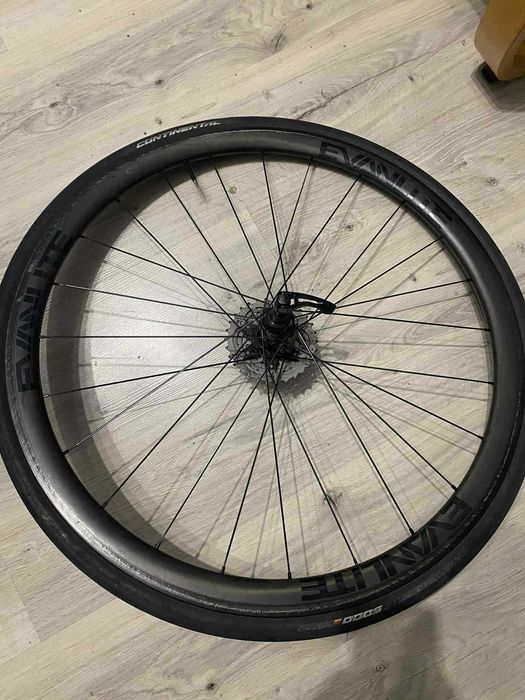 Koła szosowe Evanlite Black 35 DT350, pod oponę i hamulce szczękowe