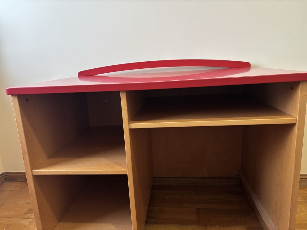 Mobilia bebecomfort: cama, comoda, mesa de cabeceira e secretária