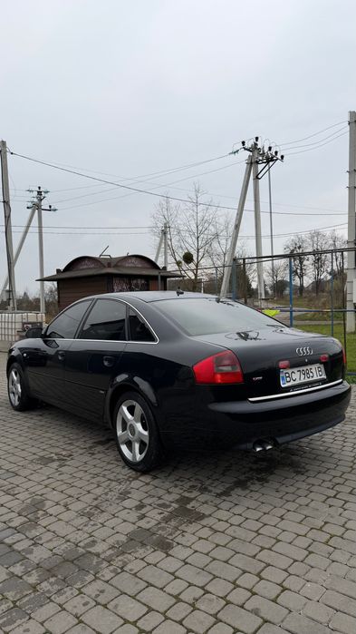 Автомобіль Audi A6 C5