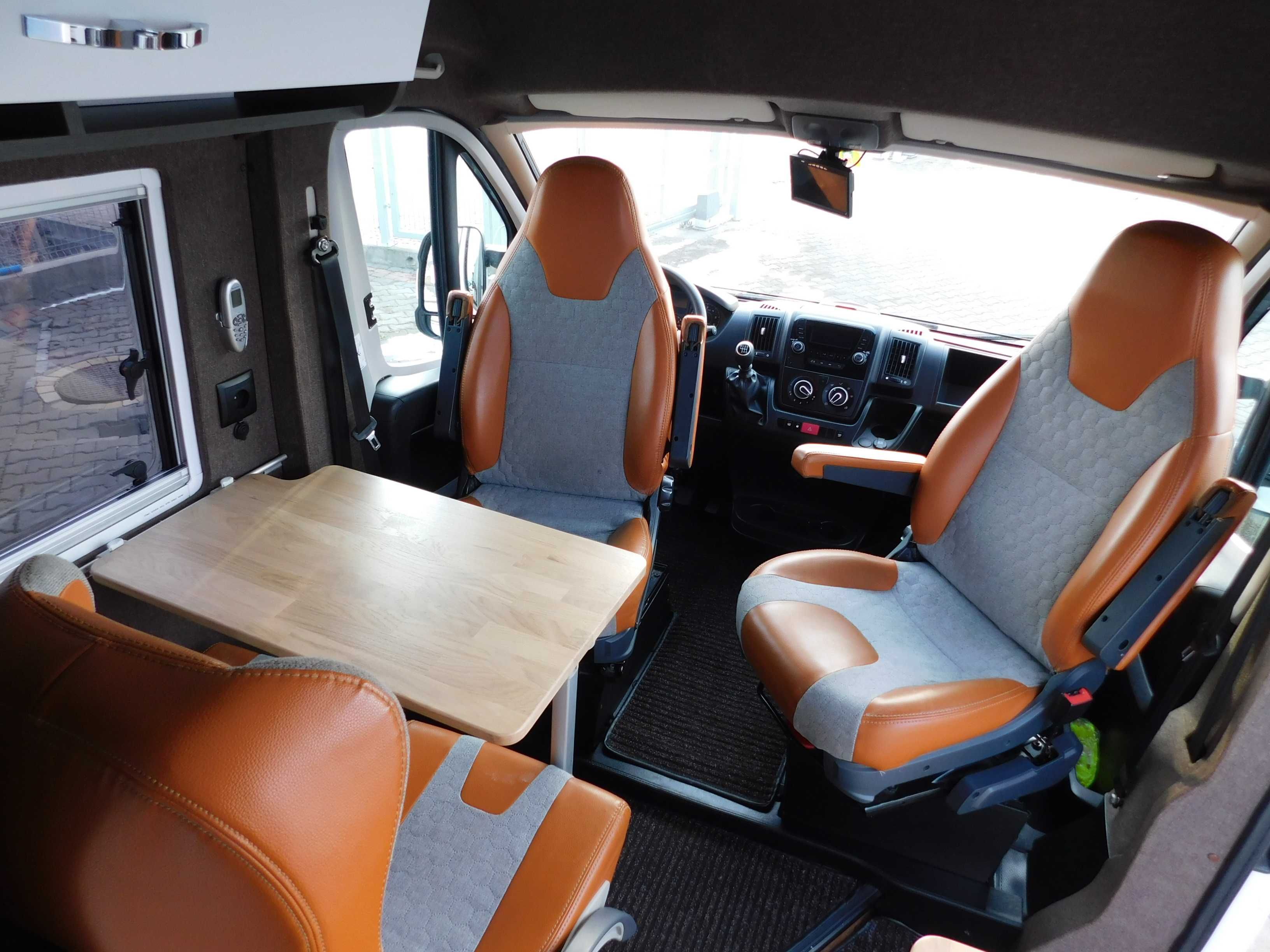 Wynajem Camper Campervan 2x Klima łóżko 190x190
