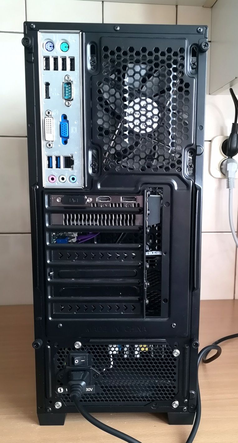 Komputer stacjonarny PC, Intel i5,16gb ram, karta 4gb, ssd+hdd