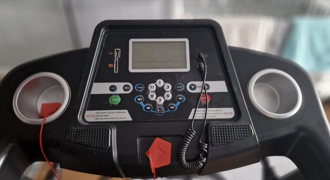Urządzenie do ćwiczeń Bieżnia elektryczna z masażerem Transport