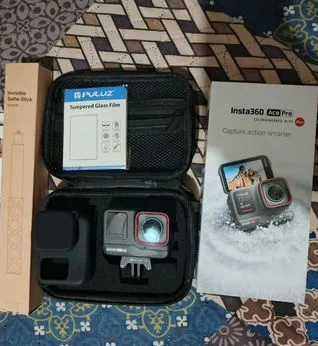 Sprzedam prawie nową Insta360 Ace Pro