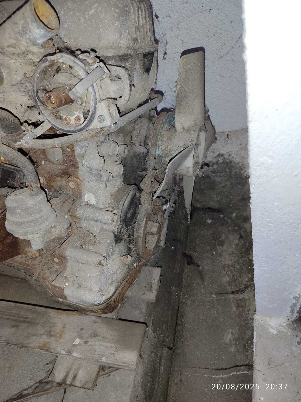 Motor 1300cc com caixa de 4 vel(Mazda 818)