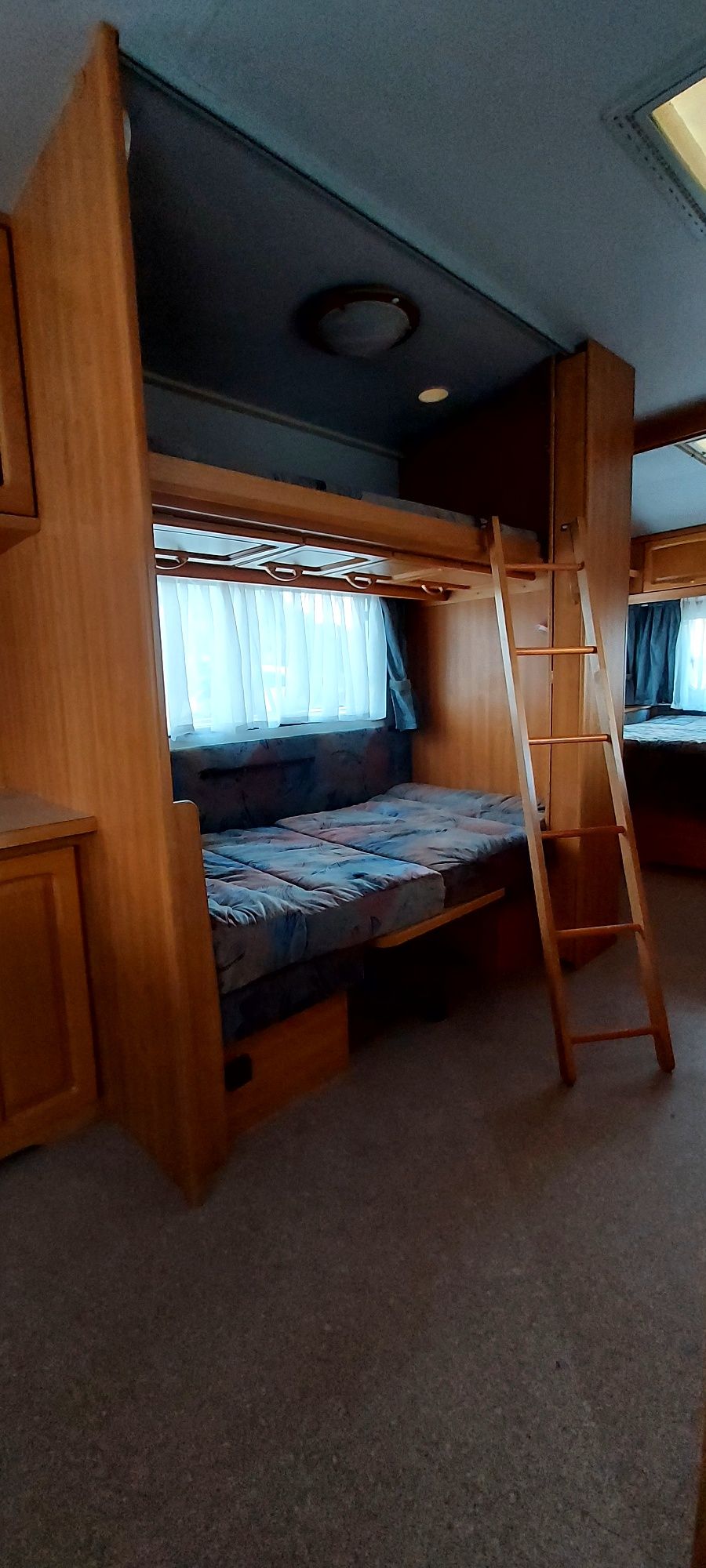 Przyczepa kempingowa hobby Exelsior Knaus Azur Caraveliar DMC 1600 6os