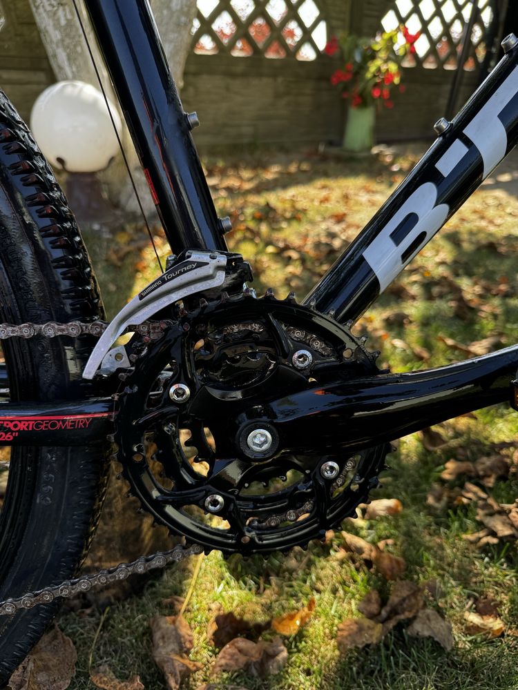 Rower MTB Rockrider 520 S/M – Koła 26", 3x9, hydrauliczne hamulce