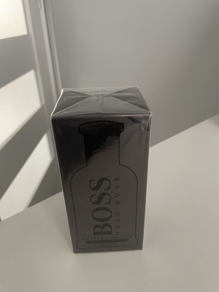 Perfum hugo boss bottled united limited edition 100ml