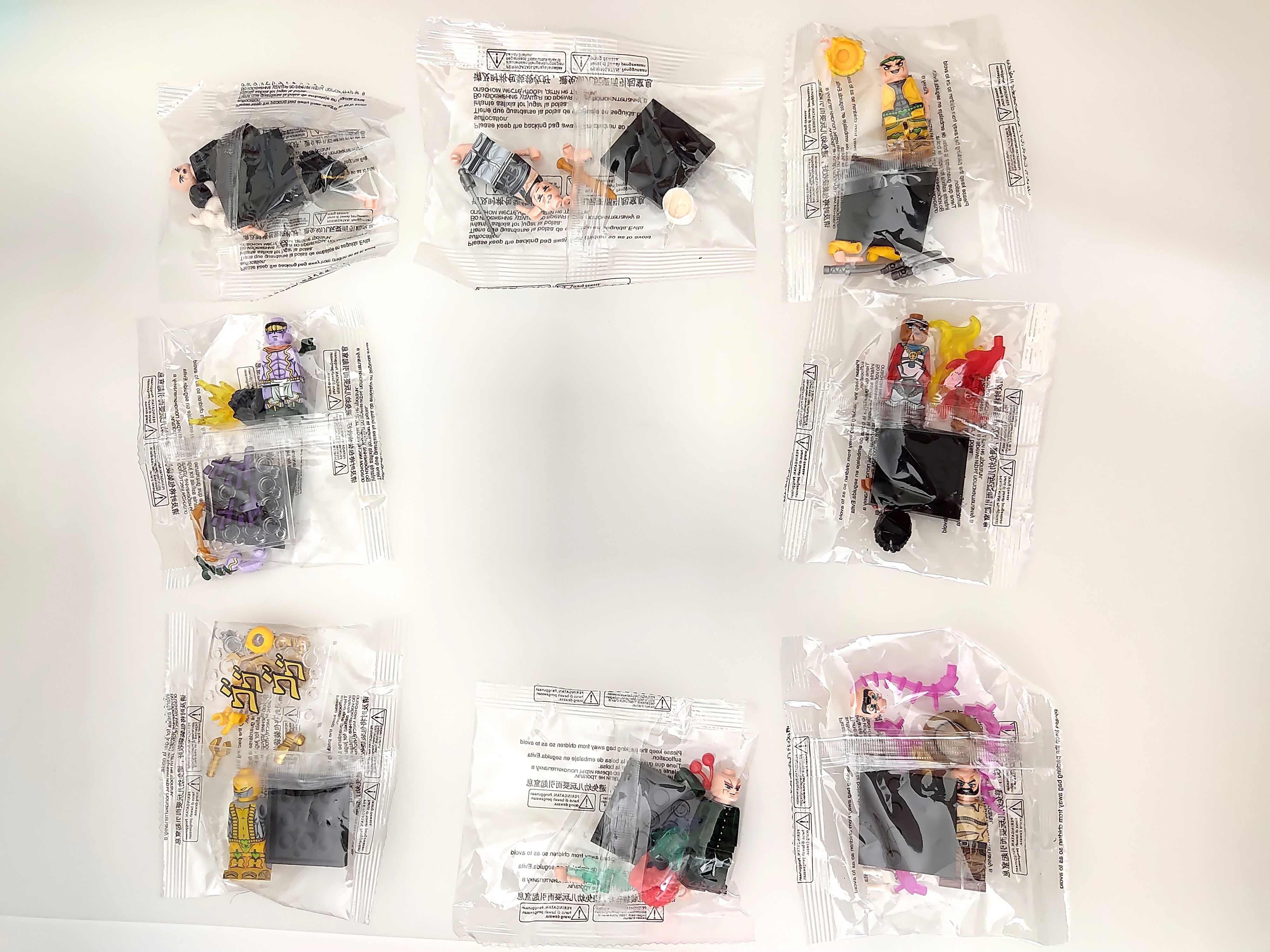 Bonecos minifiguras de JoJo's Bizarre Adventure nº1 (compatíveis Lego)