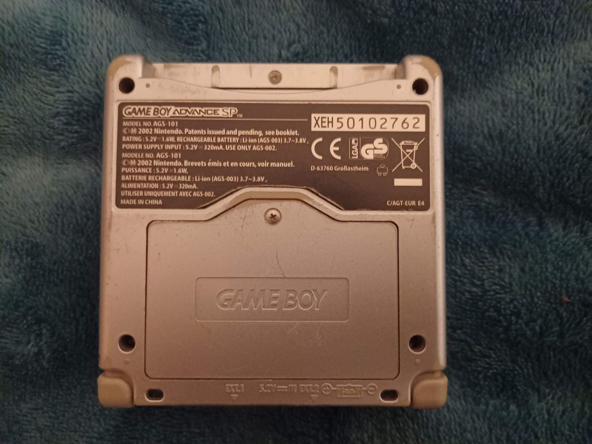 Game Boy Advance SP 101 e outro material