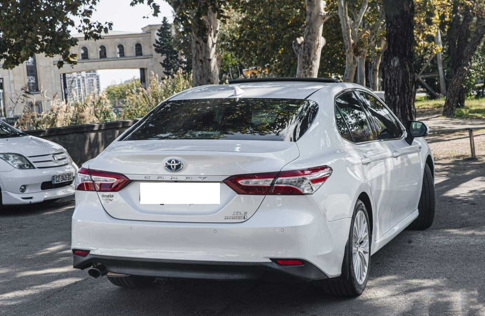 Toyota Camry 2020 VIII покоління/XV70 • 2.5 Hybrid E-CVT (218 к.с.)