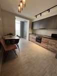Жк Счастливый 1, продам квартиру 1 комнатную студия и спальня, Щасливи