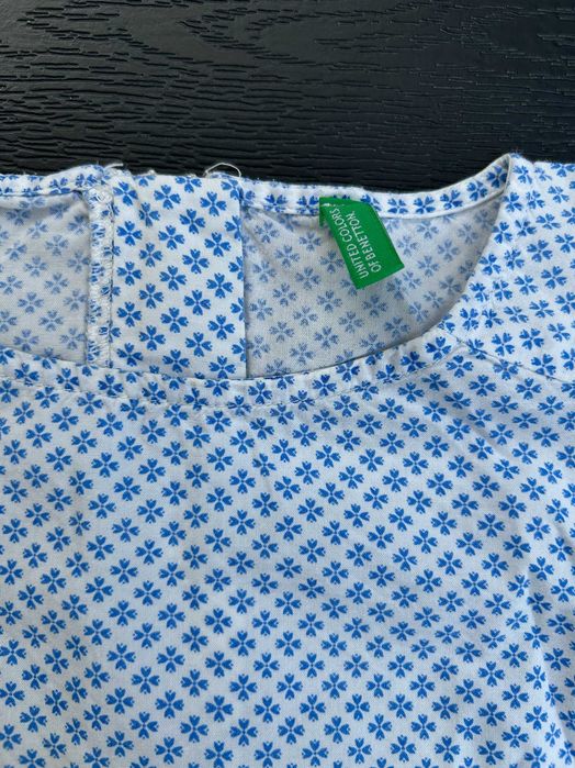 blusa Benetton oferta 2 t-shirts