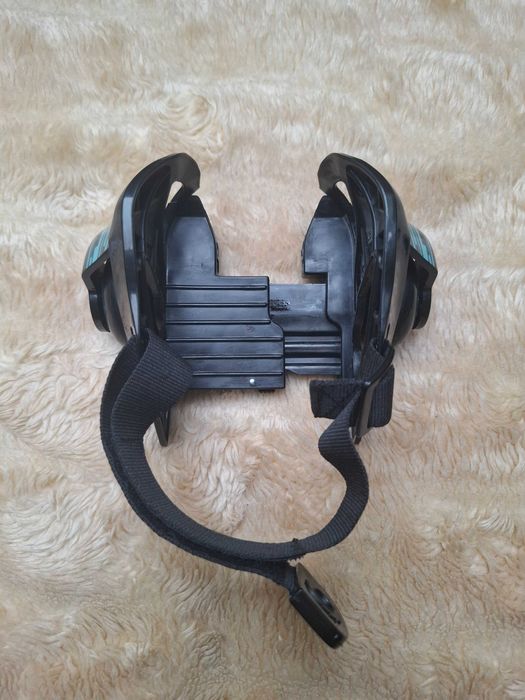 RAZOR Jetts mini rolki wrotki nakładane na buty + iskrowniki