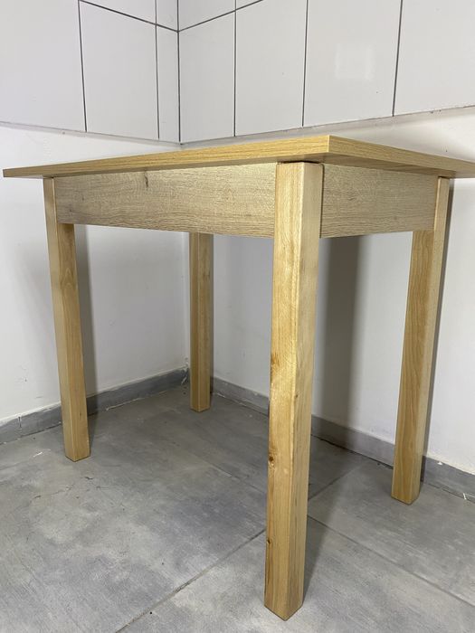 Стіл кухонний