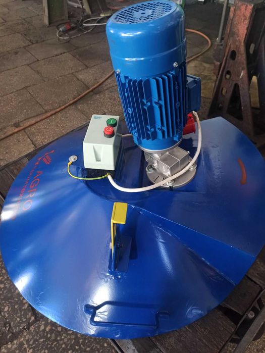 Мобильный ворошитель зерна с килем и реверсом