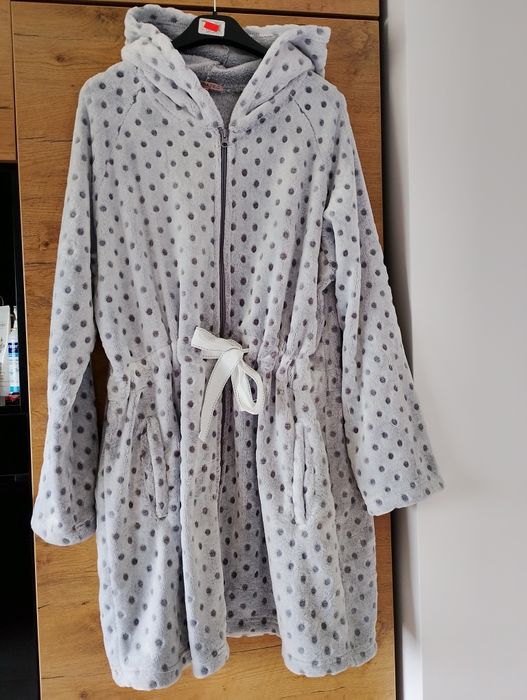 Szlafrok z zamkiem i ściągaczem Anna Field