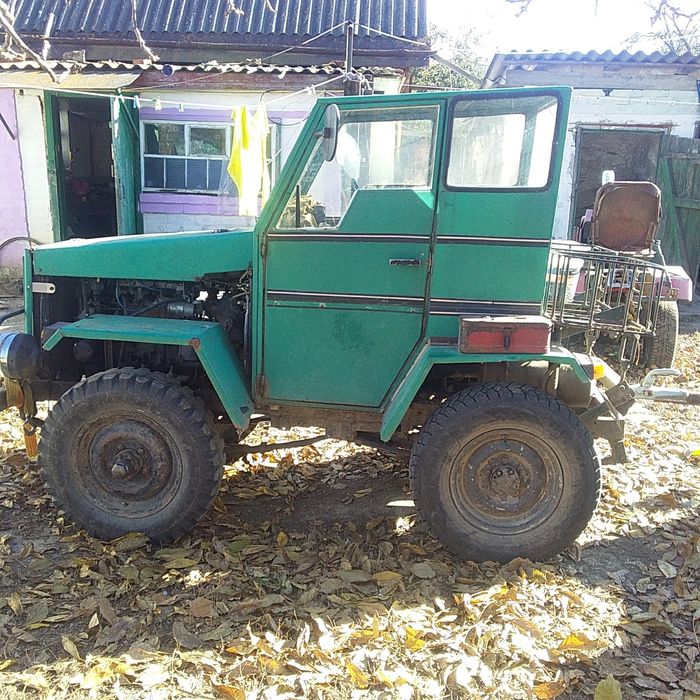 Трактор саморобний.