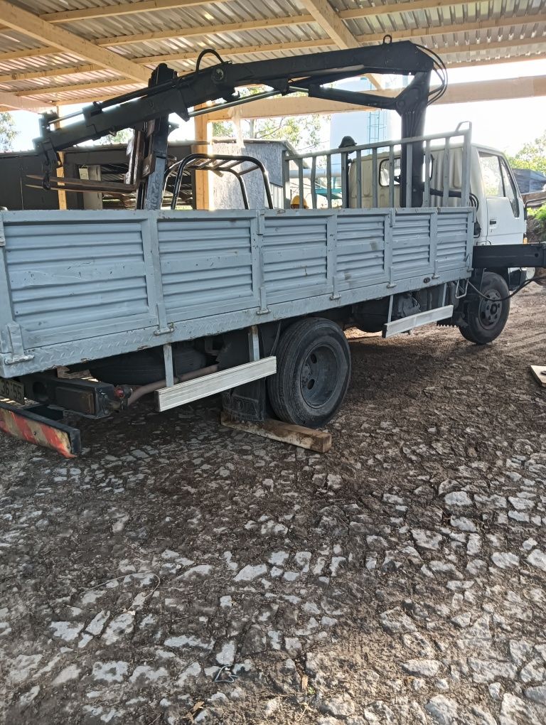 Serviços de transporte c/ grua