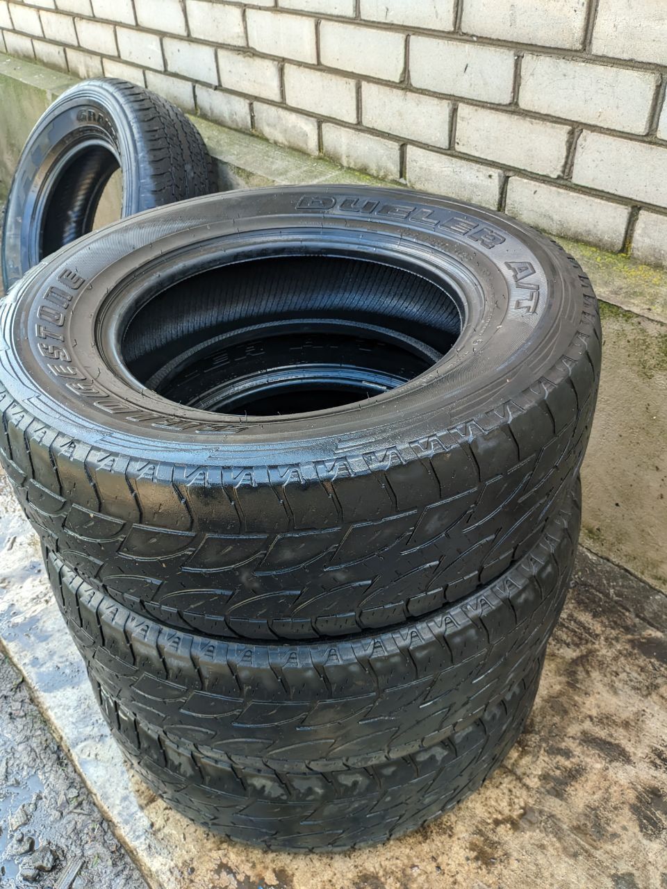 Шины r17 HANKOOK  в хорошем состоянии