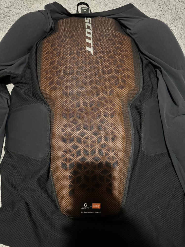 Zbroja ochronna scott D30 softcon hybrid pro,rozmiar XXL jak nowa.
