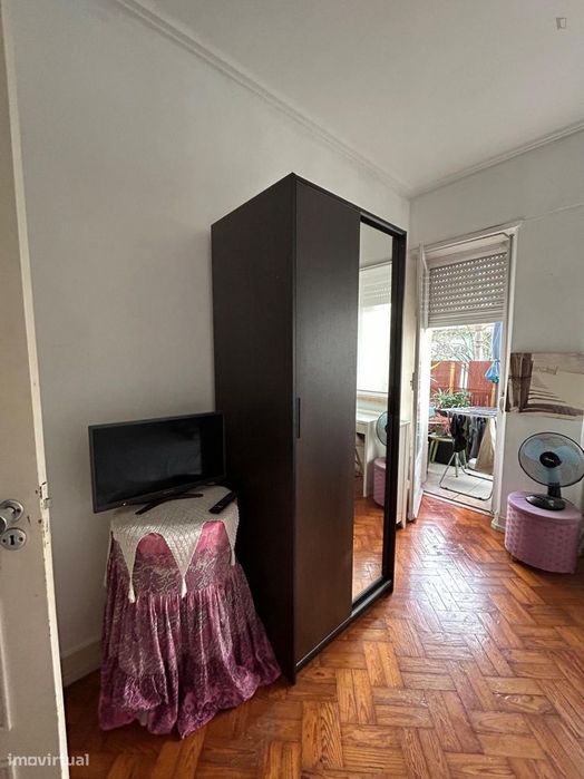 550342 - Quarto de solteiro em Alvalade