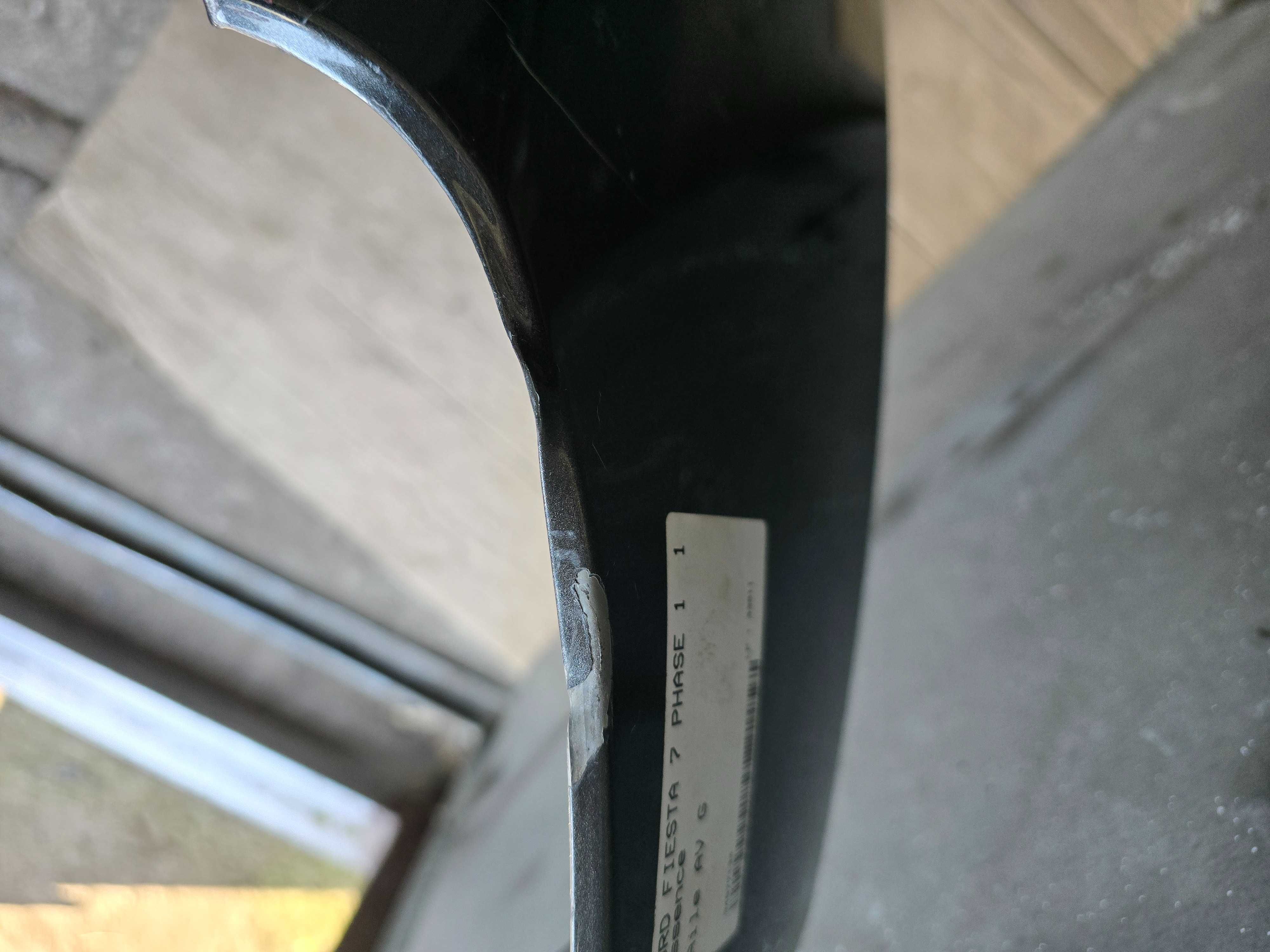 błotnik przód Ford Fiesta Mk8