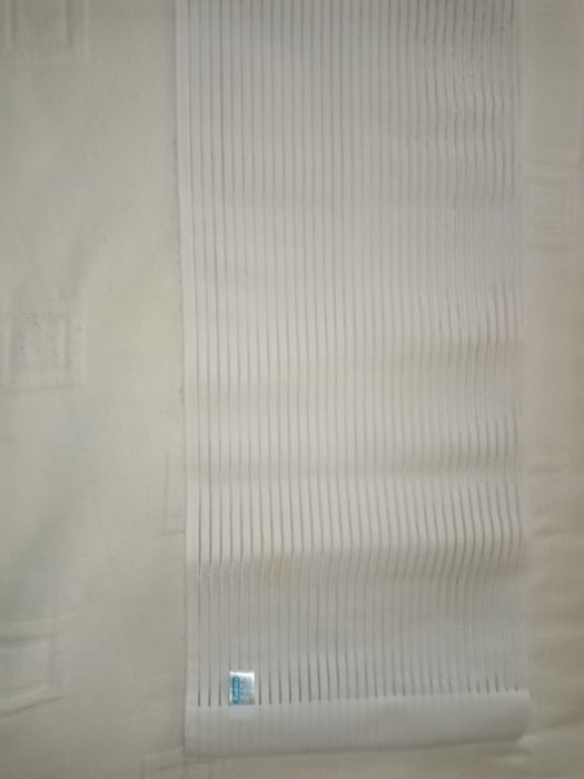 Faixa pós parto ajustável com velcro. Tamanho único.