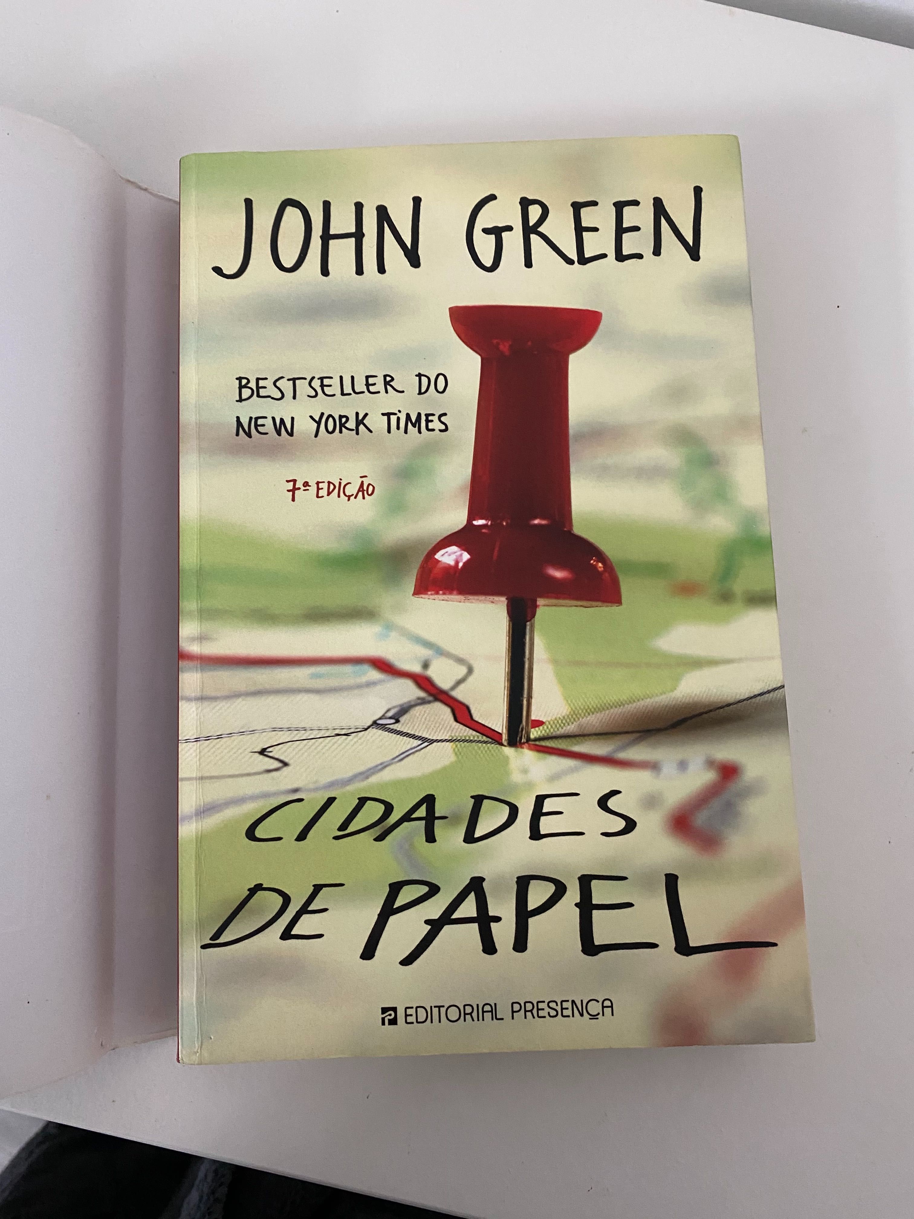 Livro "Cidades de Papel" / "Paper Towns" de John Green