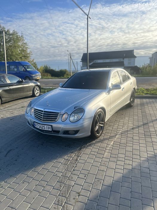 Mercedes benz w211