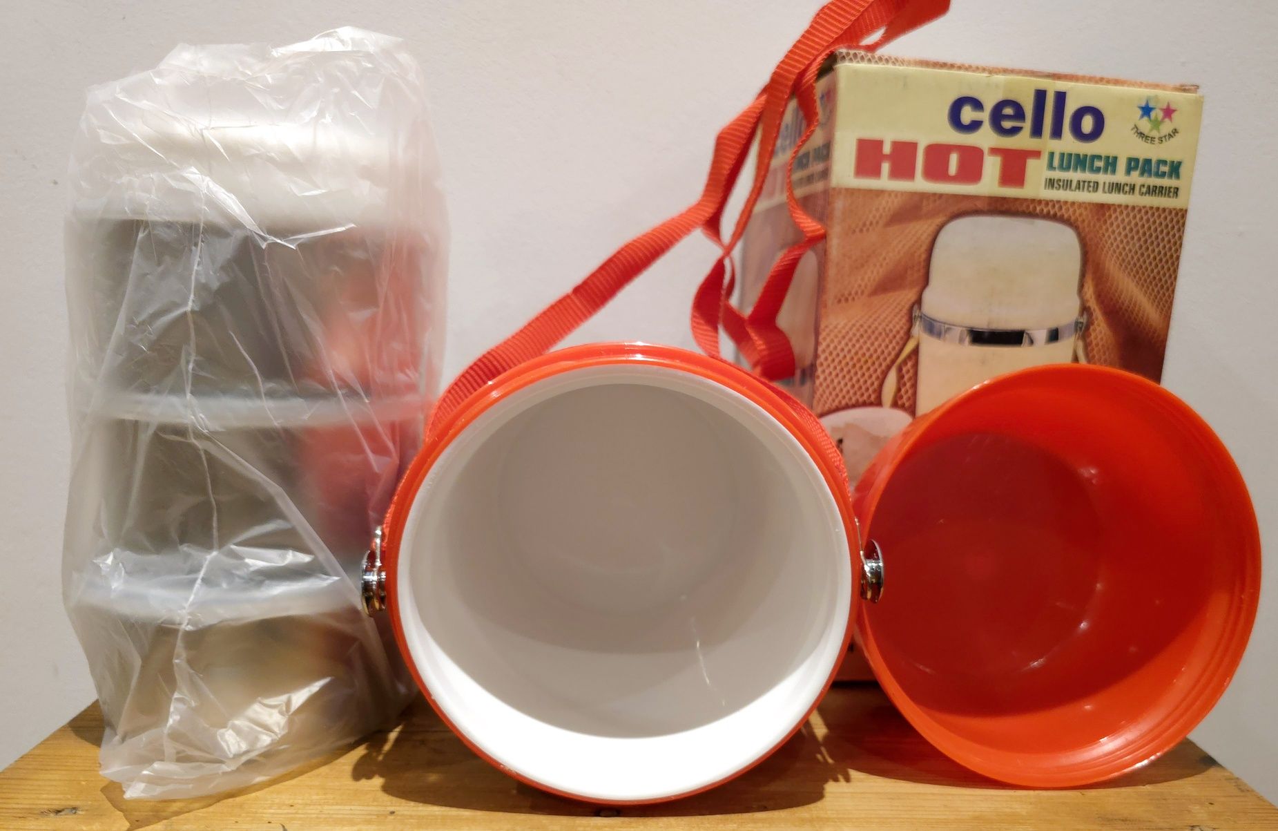 Pojemnik termiczny na śniadanie firmy Cello lunchbox