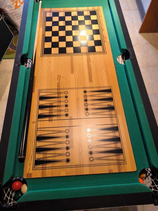 Mesa multijogos usado