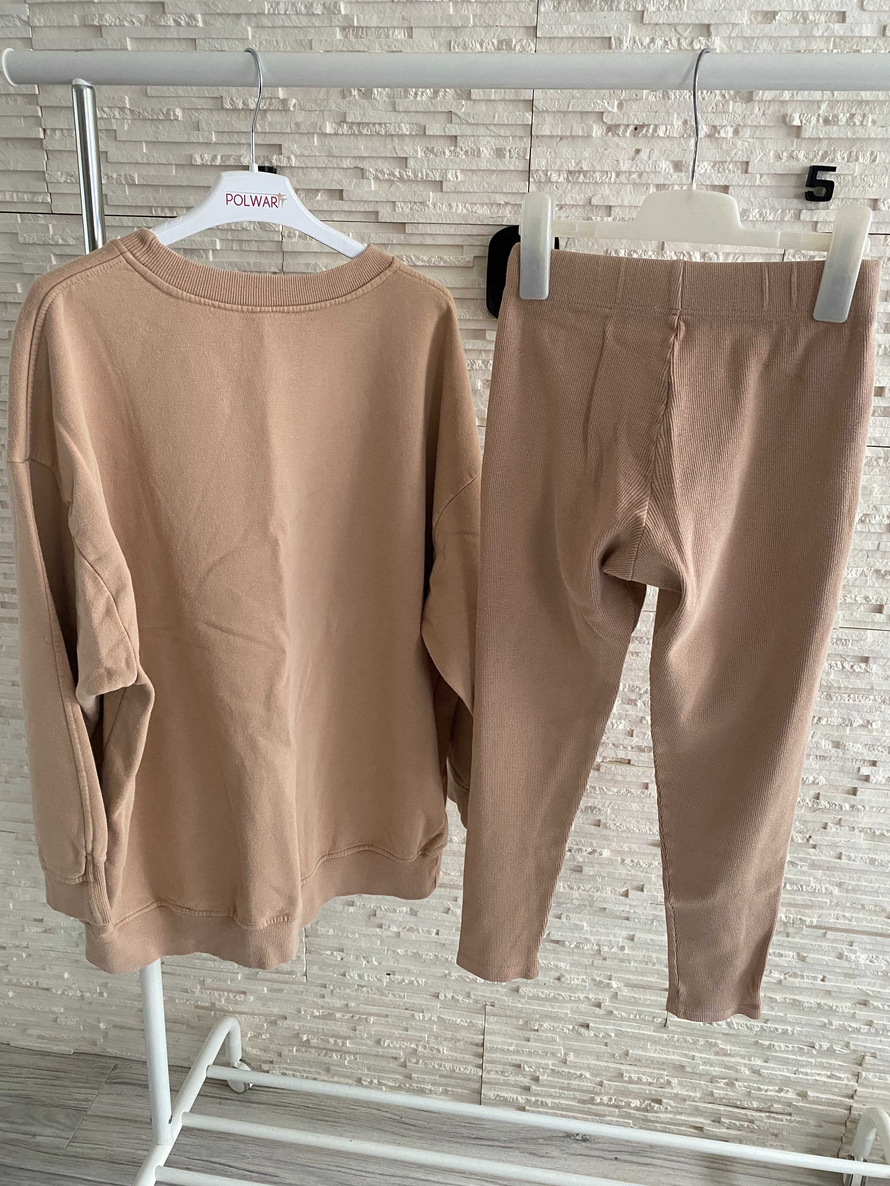 Komplet bawełniany bluza oversize z broszką + legginsy prążek