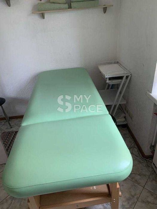 Салон Краси НА ПРОДАЖ! Миколи Бажана. 78 метрів