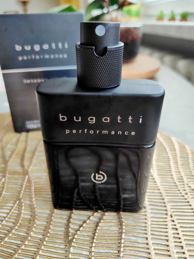 Perfumy Bugatti Performance intense black