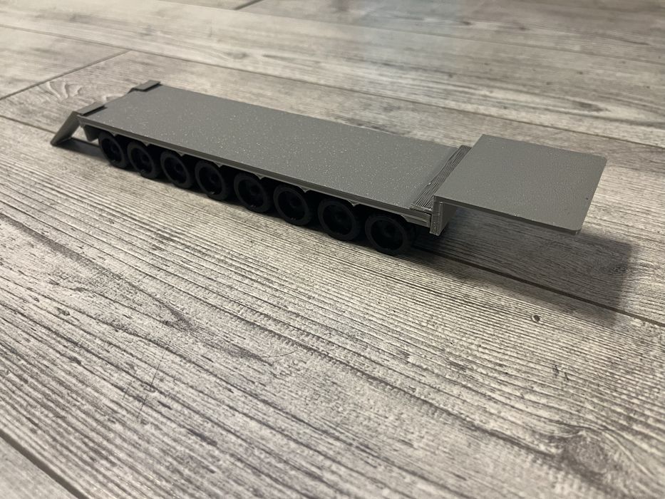 Model naczepy 8-osiowej 1:43