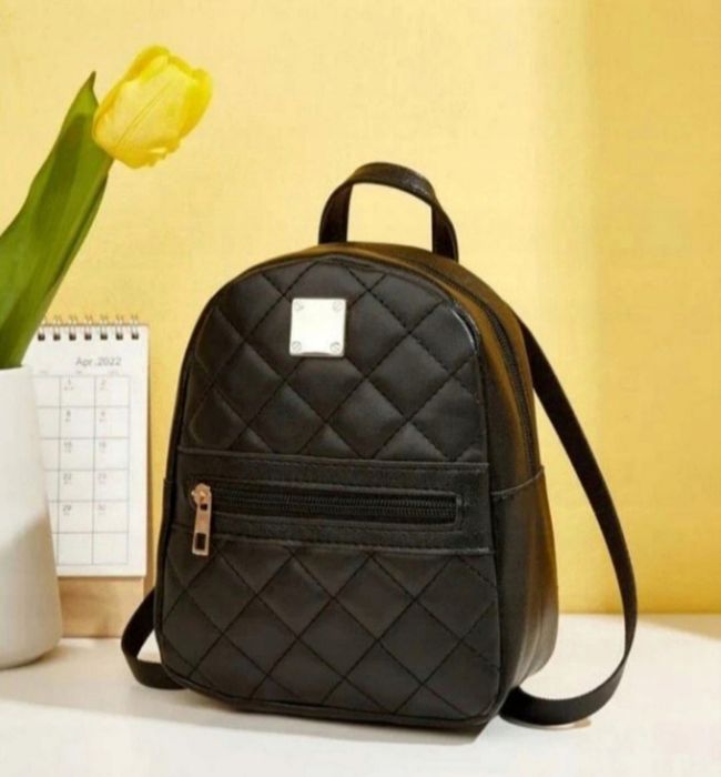 Modny i elegancki mini plecak czarny ze skóry PU