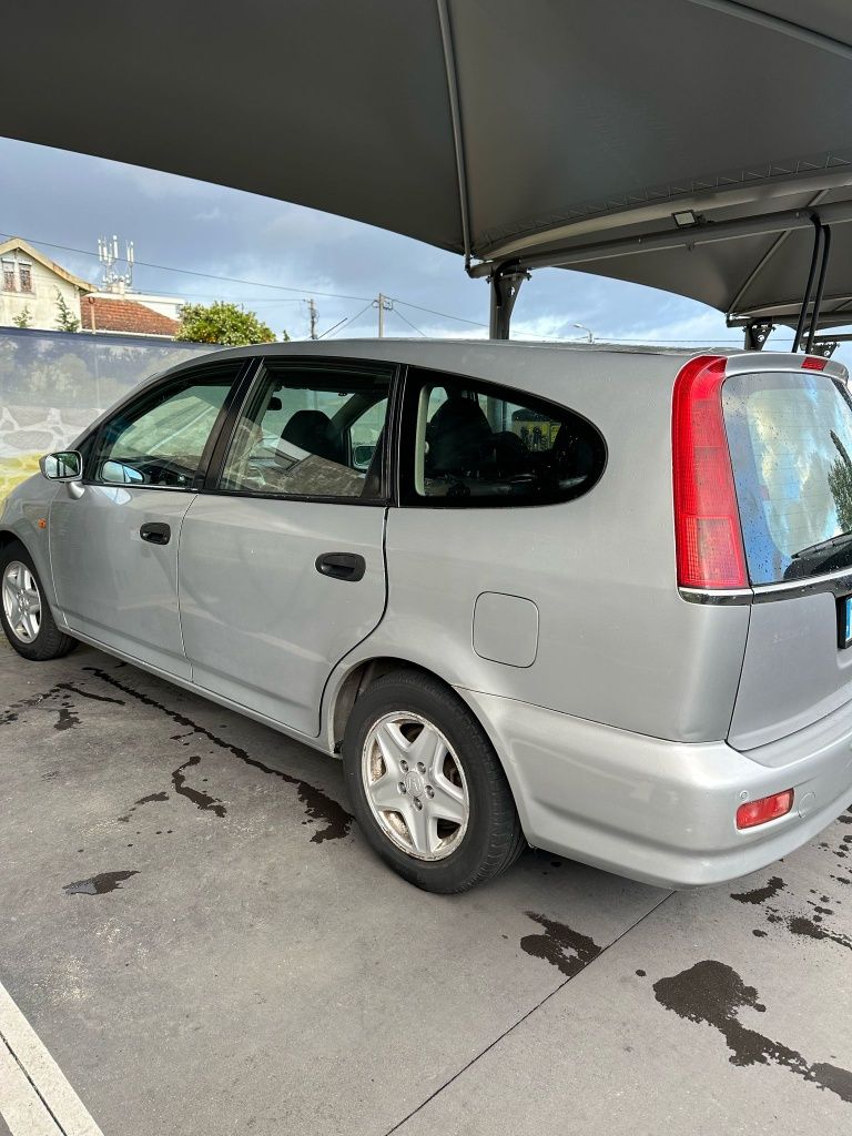 Honda Stream 7 lugares 1.7 GPL/Gasolina