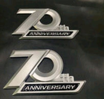 Эмблема шыльдик значок надпись 70th Anniversary на Toyota Land Cruiser