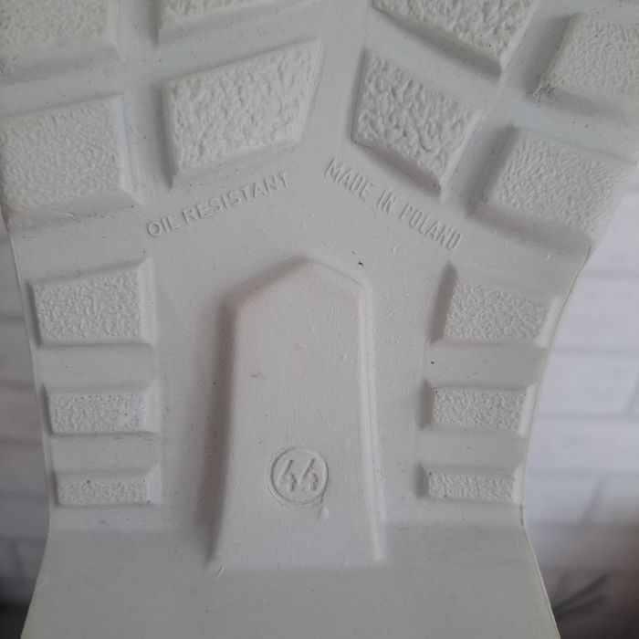 Białe buty robocze wiązane rozmiar 44