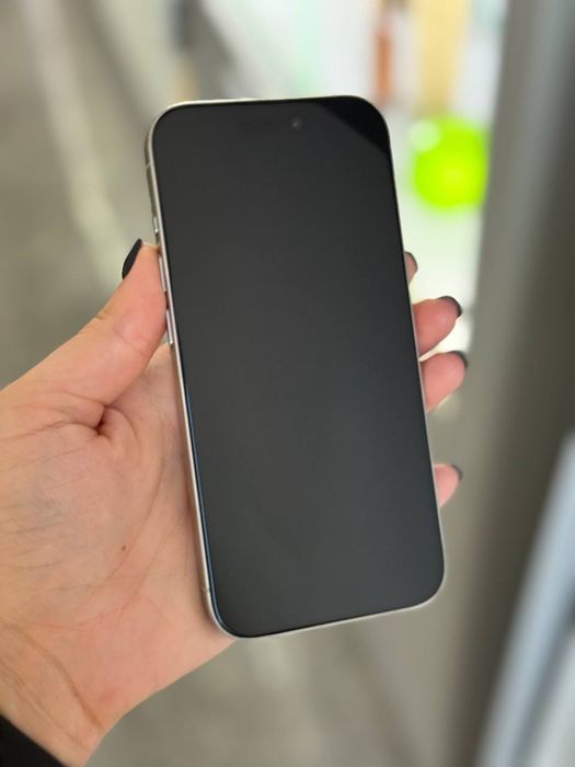 Apple iPhone 15 Pro 128GB White. Neverlock. Esim