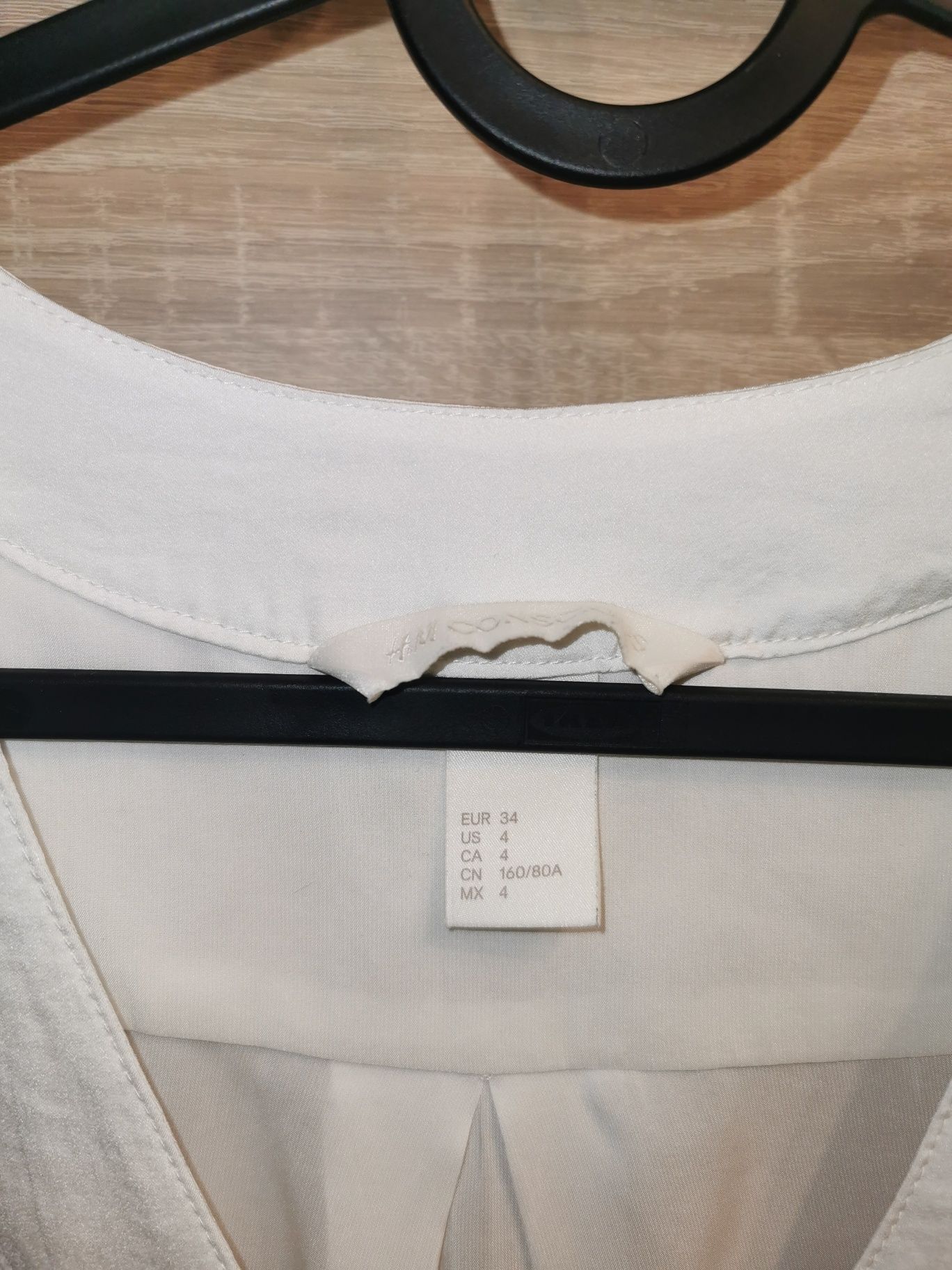 H&M 34 XS bluzka elegancka w serek na długi rekaw